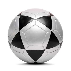 Pallone da calcio laminato in PU regolare con Logo personalizzato per la formazione scolastica, le sessioni di Club o le attività sportive di classe PE - Product Image 1
