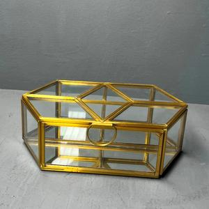 Boîte à bijoux décorative, organisateur de bijoux, finition en laiton, fabriquée en métal, verre et miroir - Product Image 2