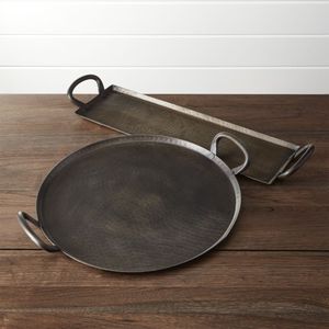 Plateau de service artisanal en aluminium avec finition antique pour la décoration de la maison et le service des aliments - Product Image 4