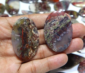 Grossiste Fournisseur de Cabochon d'agate naturelle rouge mousse Pierres précieuses lisses et lâches pour la fabrication de bijoux Pierre étonnante - Product Image 4