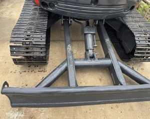 Mini-excavatrice Kubota KX057-5 d'occasion, machine de terrassement robuste pour les chantiers de construction, disponible au prix de gros - Product Image 3