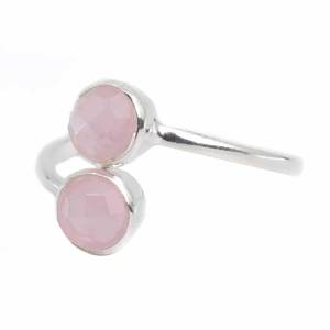 Elegante Anillo Ajustable de Plata de Ley 925 con Calcedonia Rosa Redonda, Joyería Hecha a Mano - Product Image 1