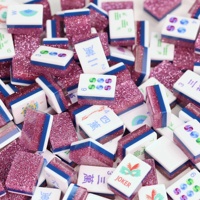 Tuiles de Mahjong Américaines en Acrylique Fuchsia Scintillantes à Paillettes, Design Exquis et Brillant, Qualité Supérieure, En Stock, Expédition Rapide