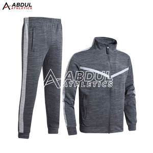 Traje de entrenamiento personalizado para hombre, material de secado rápido de ajuste cómodo para deportes y chándal de Fitness - Product Image 1