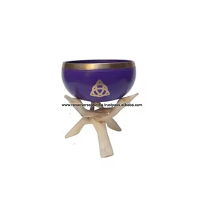 Meilleure offre Bol sonore en laiton Triquetra en violet pour la guérison énergétique, la pleine conscience, la méditation, la relaxation au meilleur prix - Product Image 3