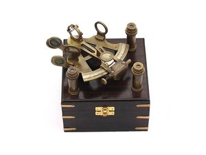 Sextant ทองเหลืองโหราศาสตร์สำหรับตกแต่งเรือพร้อมกล่องไม้ (4นิ้ว) - Product Image 2
