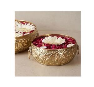 Bol de fleurs décoratif en laiton plaqué or fait à la main de conception antique bol de fleurs pures Urli pour les meilleures ventes - Product Image 1