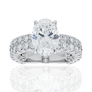 Bague de fiançailles en or blanc 14 carats avec diamant ovale cultivé en laboratoire certifié IGI, clarté VVS2, couleur E, 3,02 carats, poids total des pierres 5,22 carats - Product Image 1