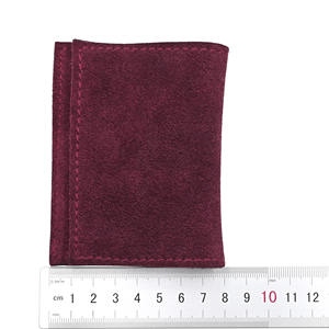 กระเป๋าของขวัญหนังนิ่มสีแดงเข้มทำด้วยมือกระเป๋าติดกระดุมเครื่องประดับแบบสั่งทำพร้อมกระเป๋าโลโก้แบบกำหนดเองสำหรับบรรจุภัณฑ์เครื่องประดับ - Product Image 3