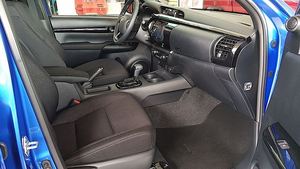 Voiture d'occasion de qualité et abordable, Toyota Hilux 2020, conduite à gauche - Product Image 2