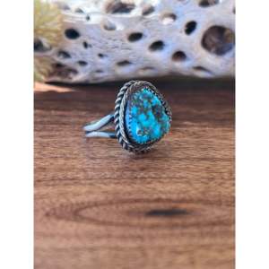 Anillo Eli Skeets Kingman de Plata de Ley Chapado en Oro Rosa y Turquesa con Incrustaciones de Acero Inoxidable, Talla 9, Estilo Moderno - Product Image 4