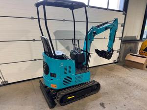 Livraison gratuite  KV12 Mini-excavatrice de 1 tonne |   12 HP HPR Diesel |   Profondeur de creusement de 1,65 m |   5 km/h |   Largeur de 950 mm |   Hydraulique Hammer - Product Image 4