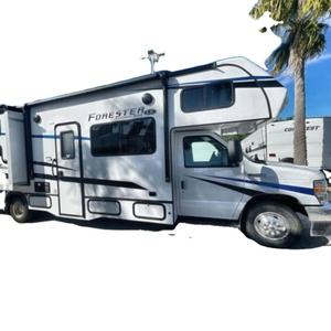 Camping-car Family River 3251DSLE bleu foncé Euro 5, 4-6 personnes, moteur AC/DC, une chambre, charge utile 11000 kg, acier/aluminium - Product Image 1