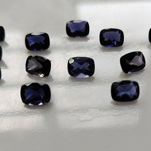 อิโอไลต์ธรรมชาติ 8x6 มม. ทรงคุชชั่น คุณภาพดีที่สุด พลอยหลวม แดง ภูเขาอัญมณี  เปลี่ยนสีได้ สำหรับทำเครื่องประดับ - Product Image 2