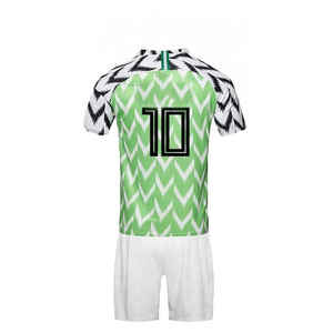 Uniforme de Fútbol Unisex, Cuello Redondo, Teñido en Prenda, Diseño Ajustado, Material Transpirable de Secado Rápido, Alta Calidad, Colores y Logotipos Personalizados para Equipos - Product Image 2