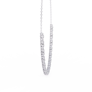 Magnifique collier pour femme en or 18 carats avec diamants de laboratoire - Product Image 1
