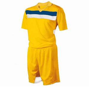 Kit de football complet avec short chemise et chaussettes pour hommes Uniforme de football Slim Fit pour clubs de football professionnels - Product Image 1