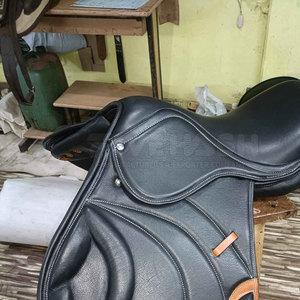 Silla de salto de material premium para espectáculos ecuestres y uso deportivo en venta - Product Image 2