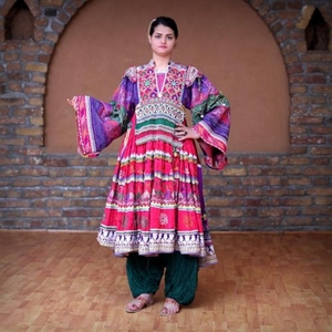 Premium Quality Women <b>Pink</b> Color Afghani Frock for <b>Wedding</b> and Party Wear in Wholesale Rate With Low MOQ - Product Image 3