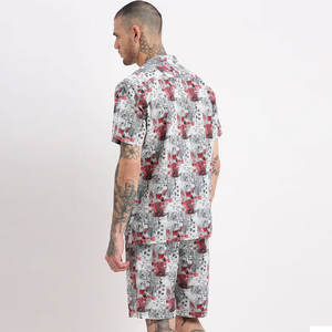 Ensemble de shorts de rue urbains imprimés pour hommes, look audacieux en tissu d'été de qualité supérieure - Product Image 4