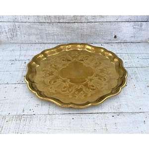 Bandeja de Servicio Clásica de Latón Dorado, Perfecta para Servir Frutos Secos, Dulces y Refrescos con Elegancia - Product Image 2