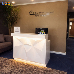 Ideas para Mostrador de Recepción Pequeño Blanco, Diseño Único en Forma de Diamante, Moderno y Contemporáneo, Superficie Sólida Acrílica, Mini Mostrador de Recepción para Oficina con LED - Product Image 2