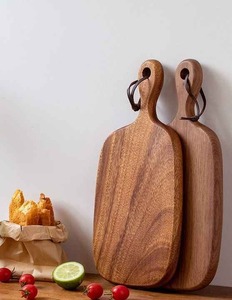 Planche à découper en bois rustique faite à la main pour la maison et les restaurants - Product Image 3
