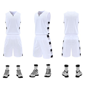Uniforme de basket-ball réversible personnalisé, maillot à séchage rapide avec short en mesh, taille plus, 100% polyester, design de logos personnalisés - Product Image 3