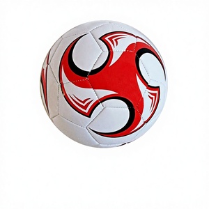 ลูกฟุตบอลมาตรฐานเบอร์ 5 สำหรับการแข่งขัน 20 แผ่น ตัดเย็บด้วยเครื่องจักร ทำจาก PVC สำหรับฝึกซ้อมและแข่งขัน พร้อมโลโก้พิมพ์ - Product Image 1