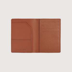 Portefeuille de voyage fin en cuir véritable fait main avec fermeture ouverte et protection RFID - Product Image 4