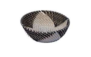 Bol en rotin de qualité exclusive en matériau naturel avec forme et taille personnalisées, parfait pour les fruits et la salade dans les articles de restaurant - Product Image 5