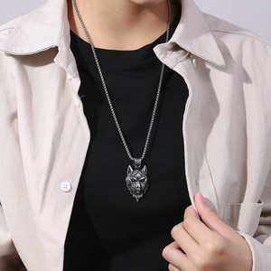 Venta al por mayor Nueva joyería vikingo Vintage cabeza de <span class=keywords><strong>Lobo</strong></span> niños collar titanio acero personalizado joyería de acero inoxidable - Product Image 6