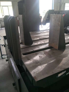 Máquina de sierra vertical 4KW 1000 con reductor de turbina para corte de metal de profundidad de garganta de mm - Product Image 4