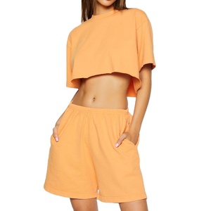 ชุดเสื้อยืดและกางเกงขาสั้นลำลองเหนือเข่าผ้าฝ้ายปักโลโก้ตามสั่งสำหรับผู้หญิง OEM - ฤดูใบไม้ผลิ แห้งเร็ว ผลิตโดย HS 2026 - Product Image 1