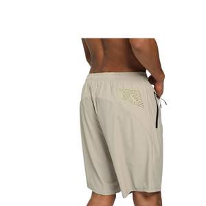 Pantalones cortos deportivos informales para hombre ODM, pantalones cortos deportivos grandes para correr de tela de malla de tres cuartos transpirables de secado rápido para hombre - Product Image 2