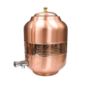 Distributeur d'eau froide en cuivre fait à la main avec support martelé Design exportateur en gros pour usage domestique - Product Image 1