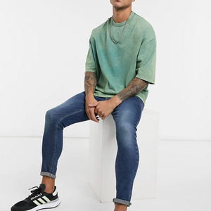 T-shirt unisexe en satin à manches longues, personnalisable avec logo imprimé, coupe classique, lourd, luxueux, respirant et écologique pour homme - Product Image 5