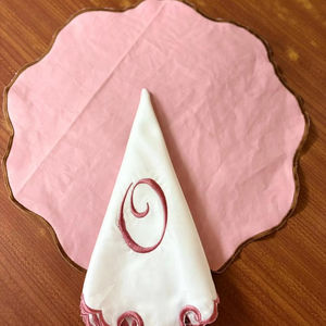 Serviettes en tissu festonnées en lin 100% de haute qualité Techniques faites à la main de conception unique haut de gamme pour les restaurants, coutume de haute qualité - Product Image 1