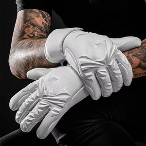 Gants de football personnalisés Gants de gardien en latex avec protection des doigts pour adultes et jeunes Usage décontracté - Product Image 3
