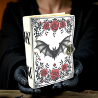 Imprimé Vampire Bat Grimoire Journal Gothique Roses Sort Livre À La Main En Cuir relié Livre des Ombres horreur Sorcellerie Journal