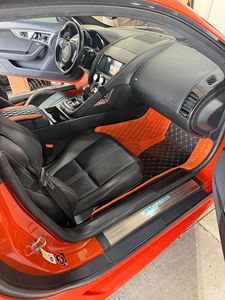 Jaguar F-Type R Coupé 2017 Usado, Motor V8 Supercargado, Color Naranja Arena, Paquete Vision Pack 2, Mayormente de Propietarios del Sur - Product Image 5