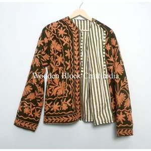 Veste en velours tricoté en coton brodé floral en gros, écologique, pour femmes, faite à la main, style suzani, manteau d'hiver ethnique pour femmes - Product Image 6