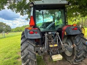 Découvrez des performances fiables du tracteur Massey Ferguson 4710 - Product Image 6