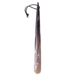 Corne de chaussure en corne de buffle véritable de la meilleure qualité faite à la main avec un logo naturel artisanal facile à porter - Product Image 1