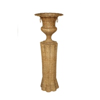 Vase d'urne décoratif en osier rotin unique et base pour pots de vase de fleur de restaurant d'hôtel pour la décoration à la maison du Vietnam