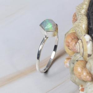 Anillo de Ópalo Etíope Natural en Bruto para Él y Ella, Joyería de Plata de Ley para Boda, Hecho en India - Product Image 2