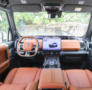 G700 d'occasion 2025-a, SUV spacieux, sièges polyvalents, versions prêtes pour l'aventure, véhicule électrique, autonomie de 201-300 km, batterie de 50-70 kWh - Product Image 2