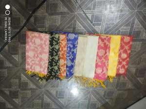 Banarasi Dupatta de calidad superior con trabajo de tejido pesado y borlas disponibles en colores vibrantes para ocasiones tradicionales - Product Image 2