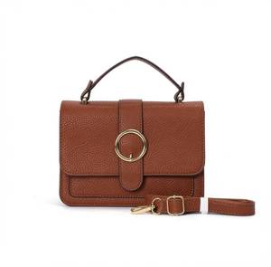 Borsa a Tracolla e Borsetta in Pelle per Donne - Product Image 3