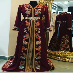 ชุดราตรีซาตินยาวถึงพื้นหรูหราสไตล์วินเทจผ้าซาตินงานปักลาย100% ผ้าไหมที่ออกแบบในอินเดียสำหรับงานปาร์ตี้ - Product Image 2